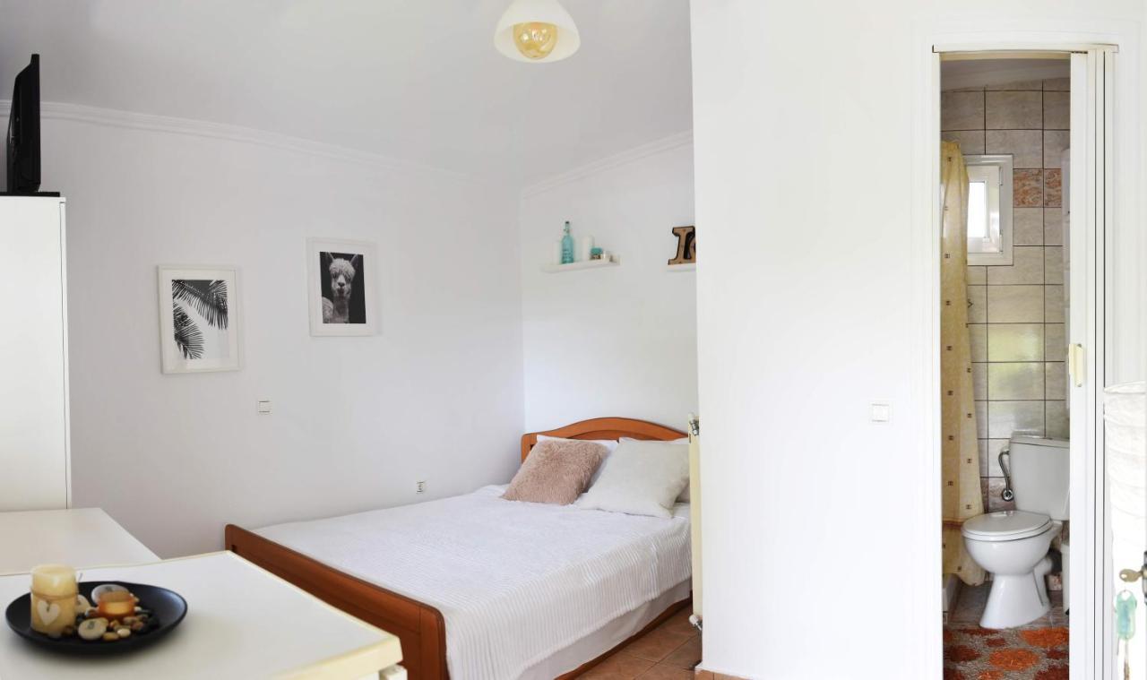 Summer Panorama First Floor Studio Епаноми Екстериор снимка